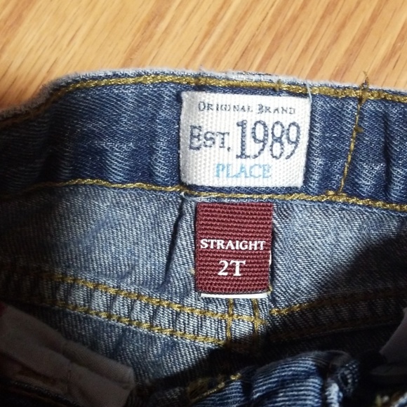 Distress Jean's size 2t - Picture 4 of 8